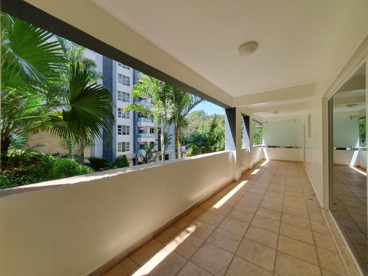 Furnished 1 Bed Apartment with En Suite at Westlands - Więcej