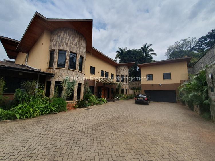 5 Bed Villa with En Suite in Kyuna