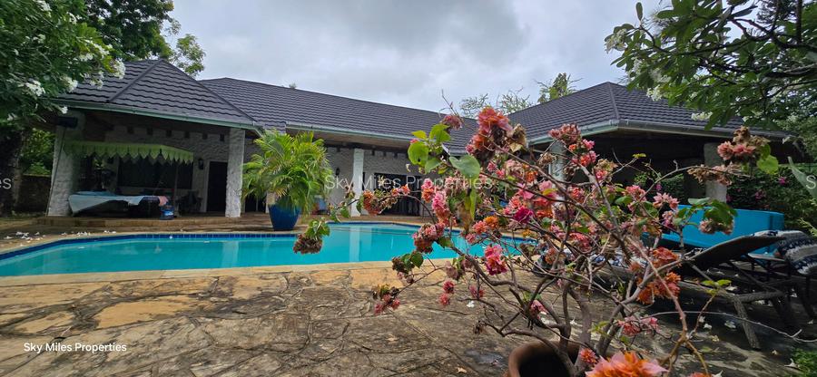 3 Bed Villa with En Suite at Mtwapa La-Marina