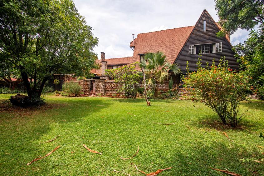 6 Bed House in Runda