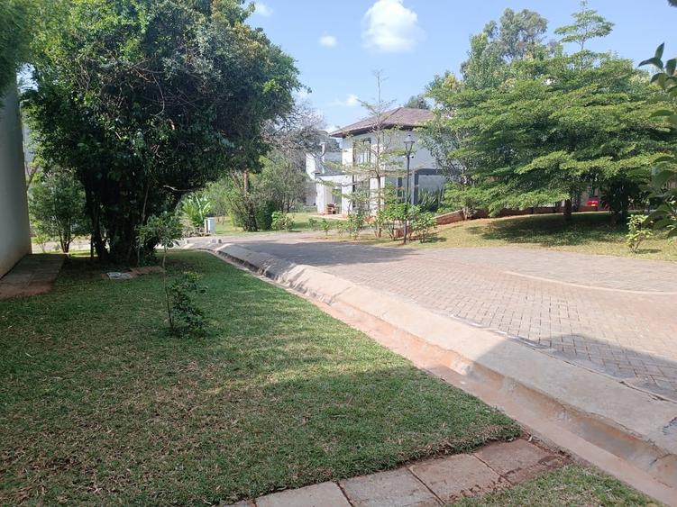 5 Bed House with En Suite in Karen