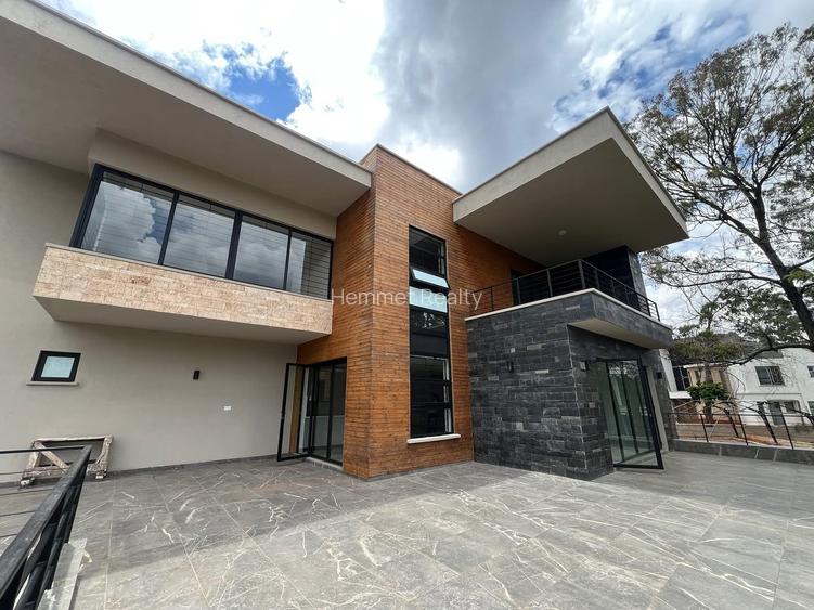 4 Bed House with En Suite in Loresho