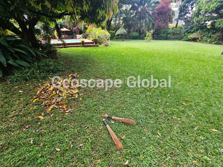 2 Bed House with En Suite in Rosslyn