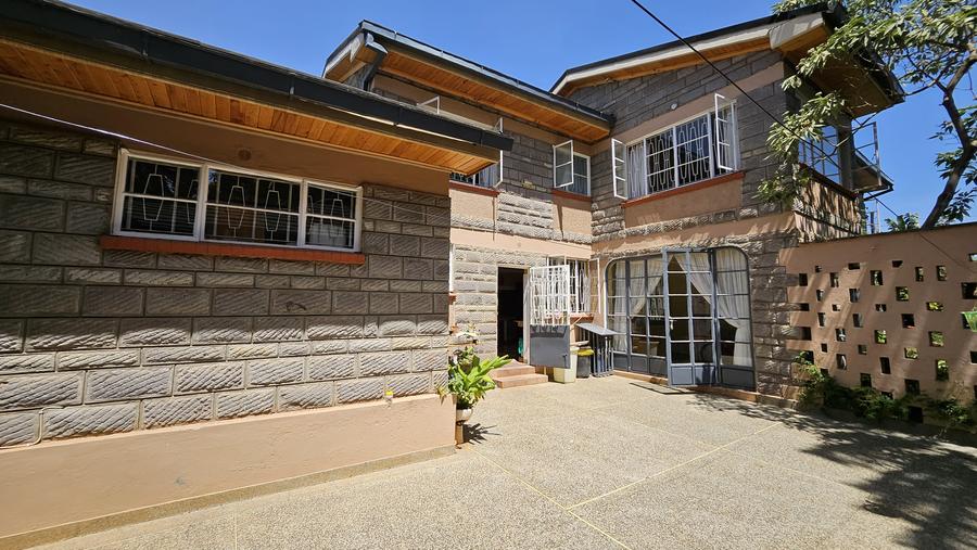 3 bed house with en suite in runda