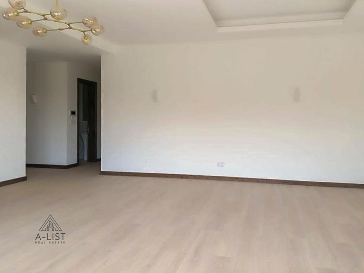 1 Bed Apartment with En Suite at Two Rivers 1 Bed Apartment with En Suite at Two Rivers