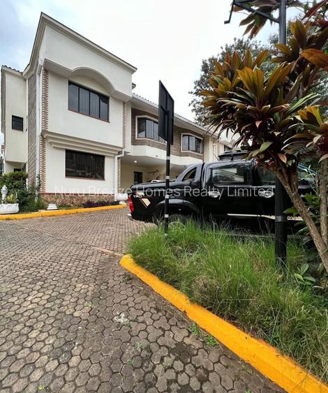 4 Bed Townhouse with En Suite in Westlands Area