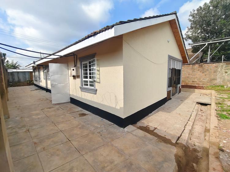 4 Bed House with Garden in Donholm 4 Bed House with Garden in Donholm
