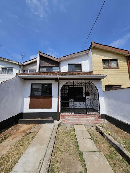 4 Bed House with En Suite in Buruburu