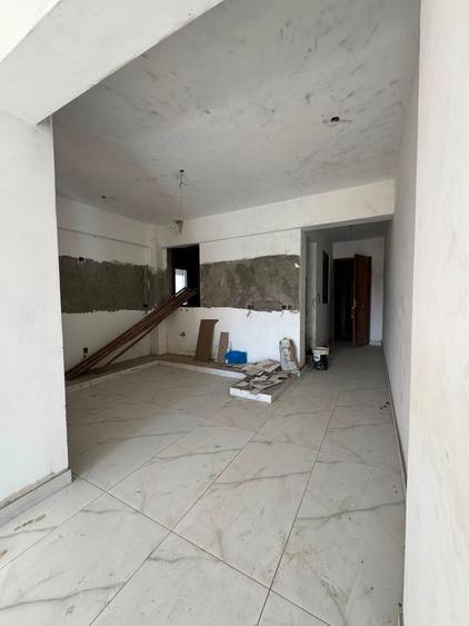 Serviced 1 Bed Apartment with En Suite at Baobab Road - Aanzicht 4