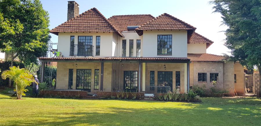 5 Bed House with En Suite at Runda Road