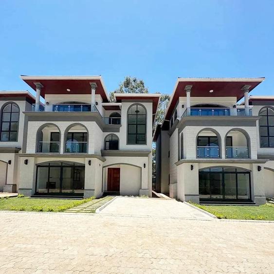 5 Bed House with En Suite in Lavington