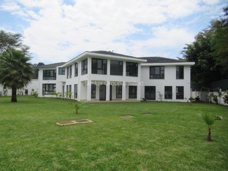 5 Bed House with En Suite at Runda