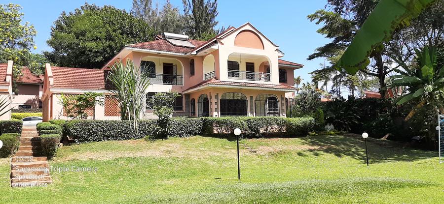 4 Bed Townhouse with En Suite in Runda 4 Bed Townhouse with En Suite in Runda