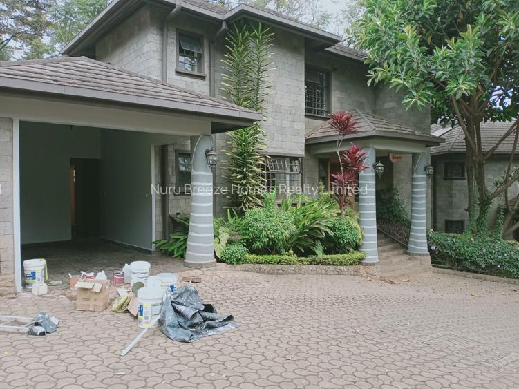 5 Bed Townhouse with En Suite in Westlands Area