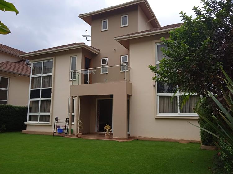 4 Bed House with En Suite in Runda 4 Bed House with En Suite in Runda