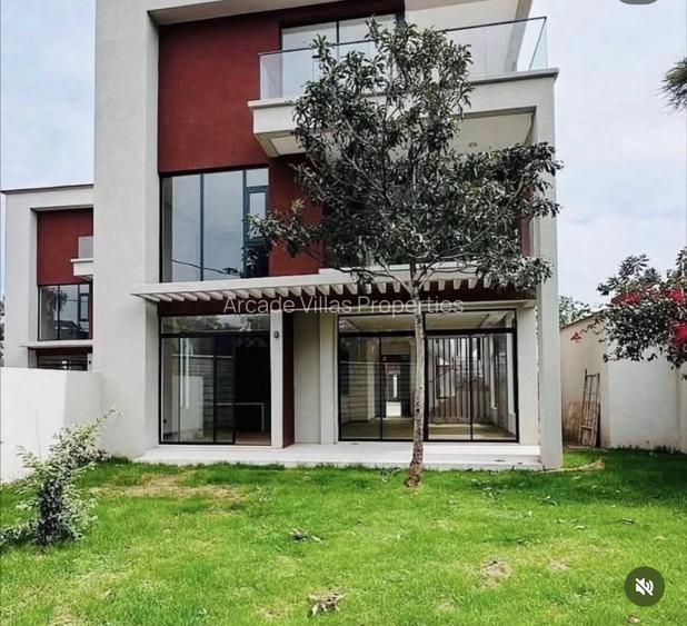 5 Bed Townhouse with En Suite in Lavington