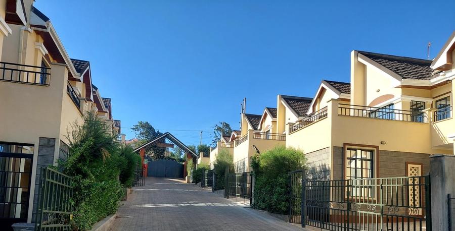 4 Bed Townhouse with En Suite in Ngong