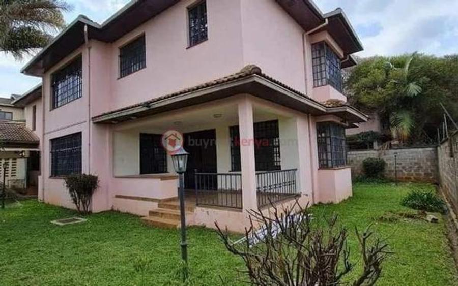 4 Bed House with En Suite at Lavington