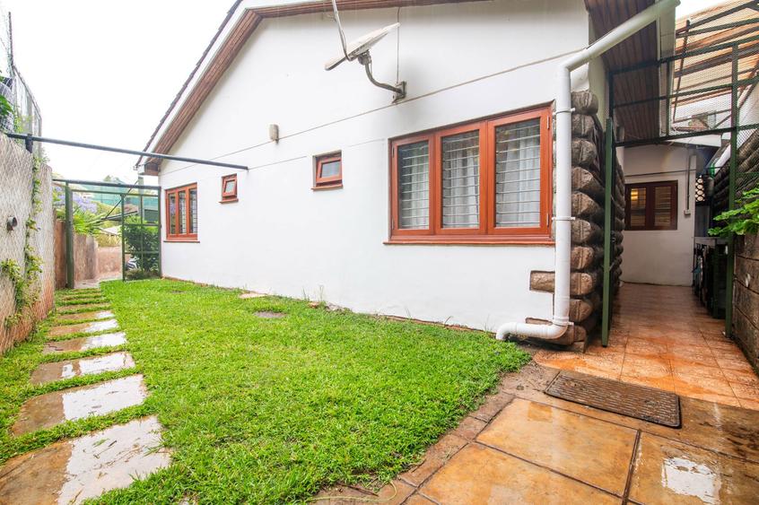 2 Bed Townhouse with En Suite in Kyuna 2 Bed Townhouse with En Suite in Kyuna