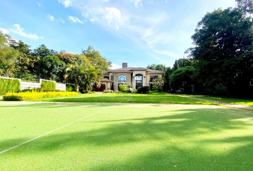 6 Bed House with En Suite at Old Runda