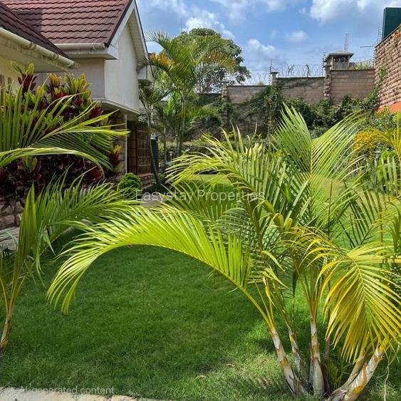 4 Bed Townhouse with En Suite in Rosslyn