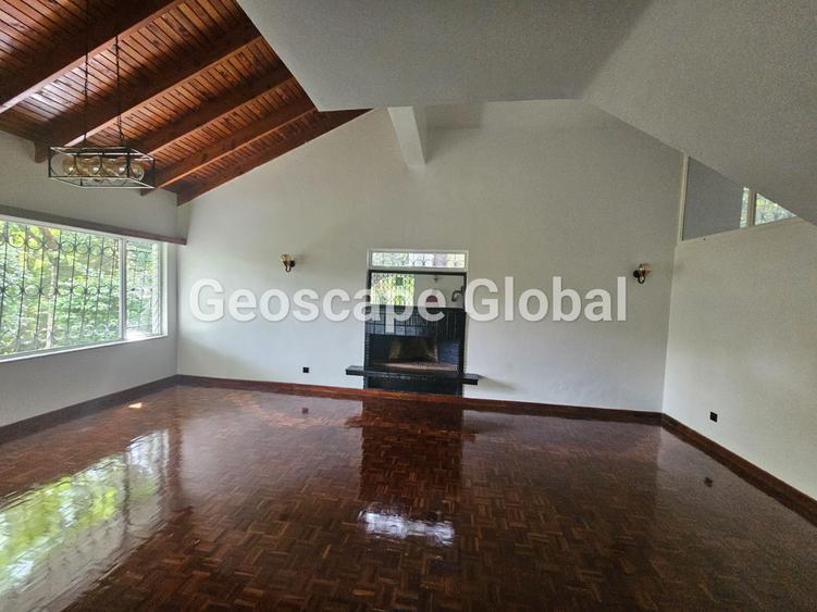 4 Bed House with En Suite in Rosslyn 4 Bed House with En Suite in Rosslyn