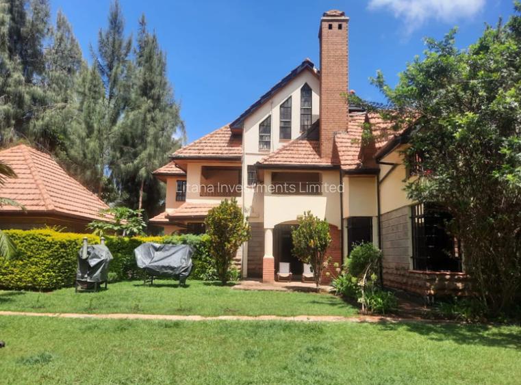 5 Bed House with En Suite at Old Runda