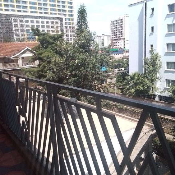 1 Bed Apartment with En Suite in Kilimani