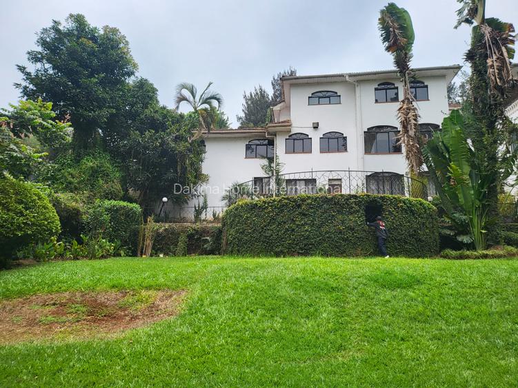 5 Bed Townhouse with En Suite in Nyari