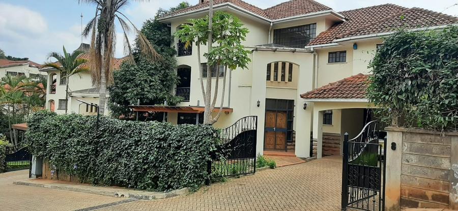 4 Bed Townhouse with En Suite in Spring Valley