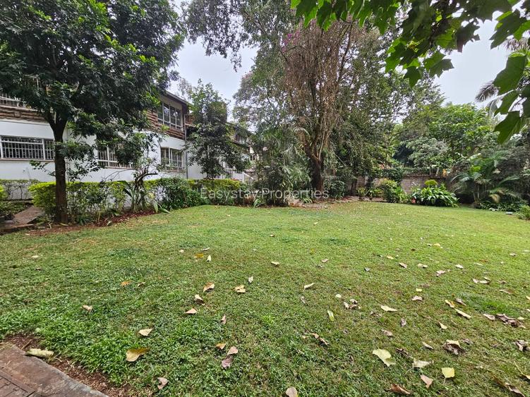 4 Bed House with En Suite in Gigiri