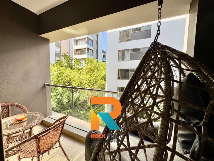 Furnished 2 Bed Apartment with En Suite at Enaki Redhill - Altro