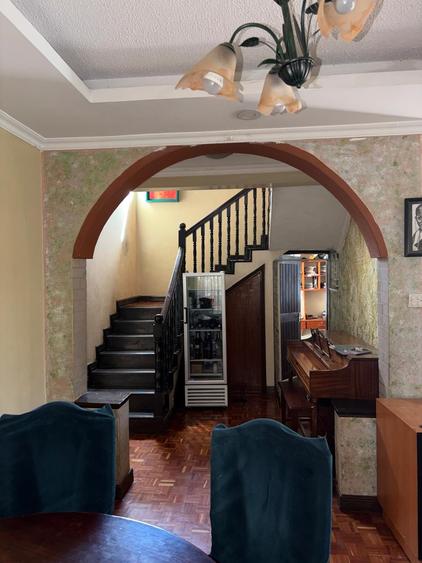 4 Bed House with En Suite in Lavington - Widok 4