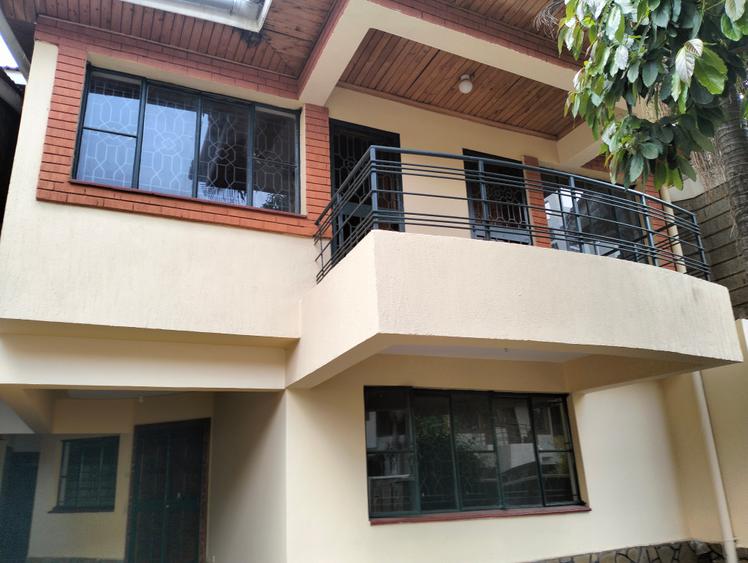 5 Bed Townhouse with En Suite in Lavington