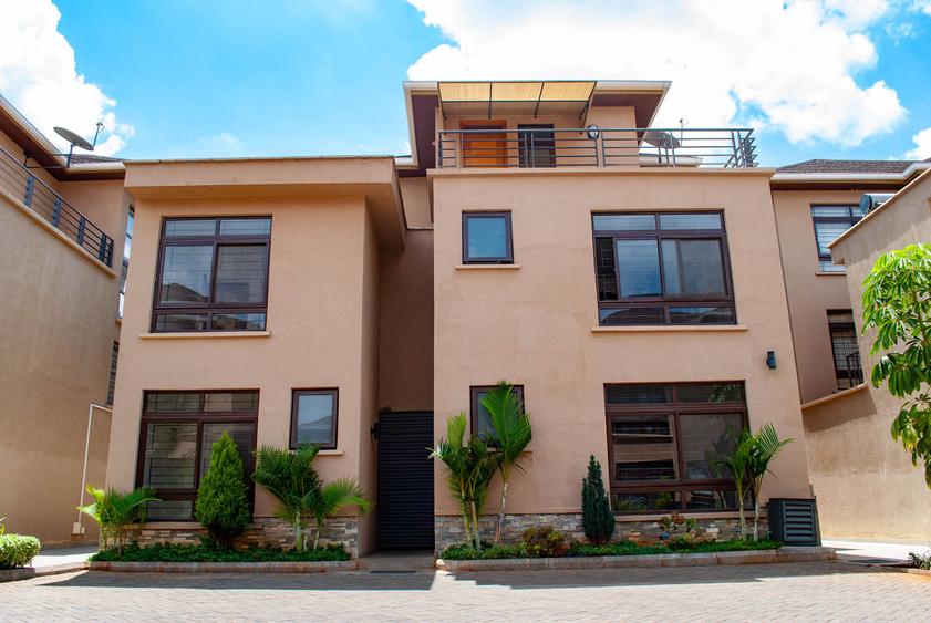 5 Bed Townhouse with En Suite in Lavington 5 Bed Townhouse with En Suite in Lavington