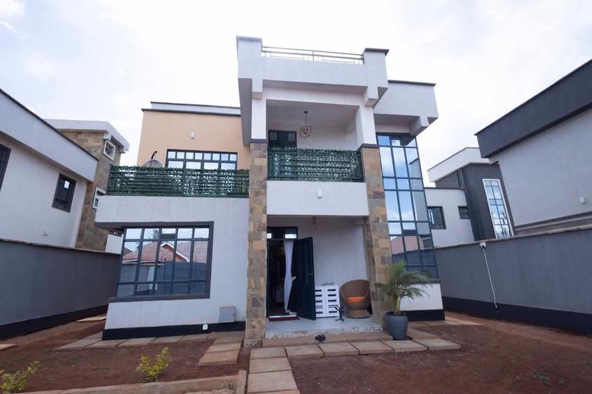 5 bed townhouse with en suite at kenyattaroad