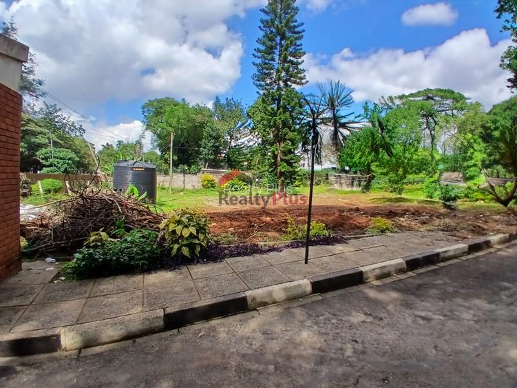 Commercial Property with Parking in State House