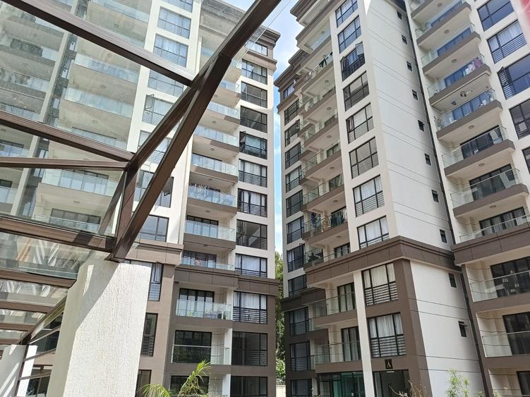 Serviced 2 Bed Apartment with En Suite at Riverside