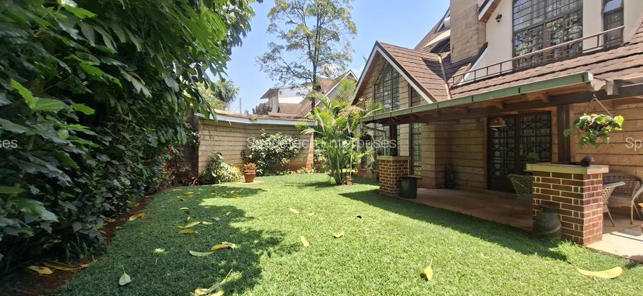 5 Bed Townhouse with En Suite in Lavington