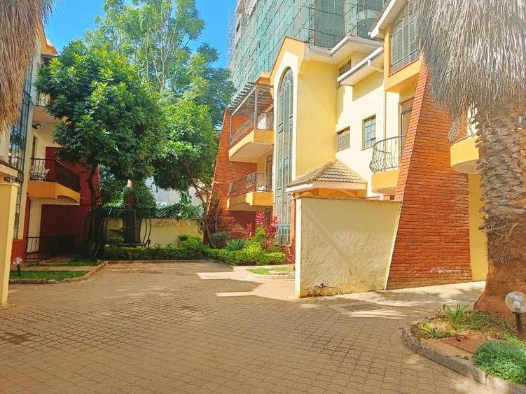 4 Bed Townhouse with En Suite in Kileleshwa