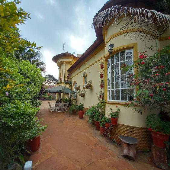 2 Bed House with Swimming Pool in Kitisuru