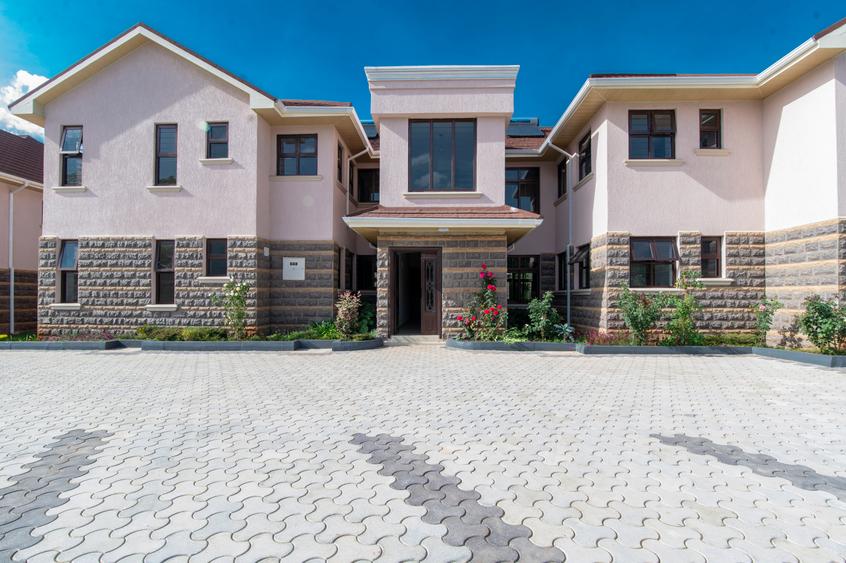3 Bed Apartment with En Suite in Thome 3 Bed Apartment with En Suite in Thome