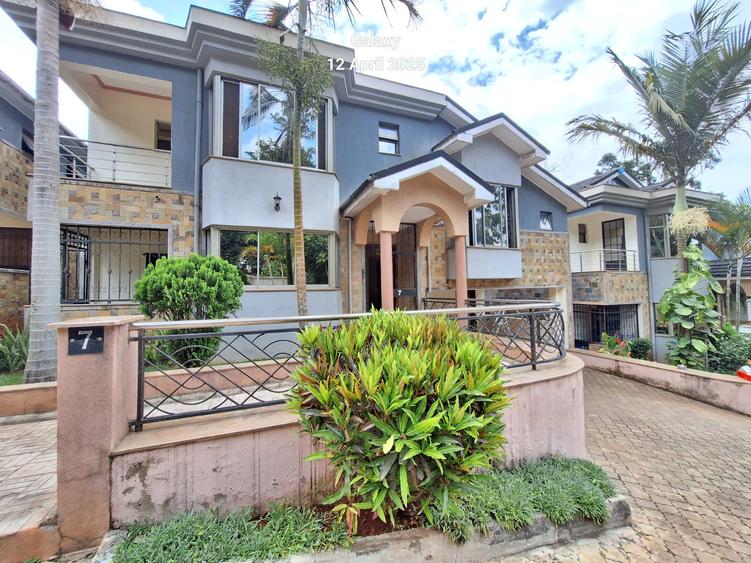 4 Bed Townhouse with En Suite at Westlands 4 Bed Townhouse with En Suite at Westlands