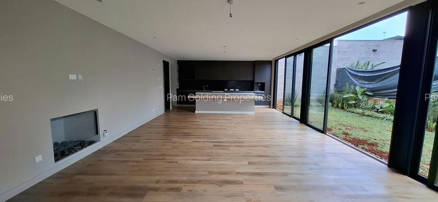 4 Bed House with En Suite in Kiambu Road