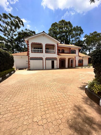 5 Bed House with En Suite at Bomas