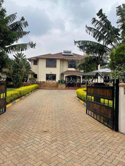 5 Bed Townhouse with En Suite in Karen