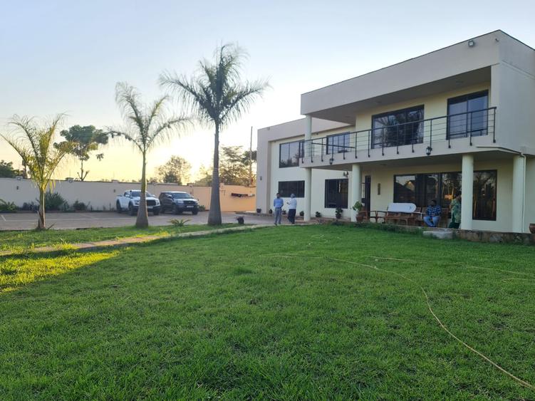 6 Bed House with En Suite at Njathaini Road