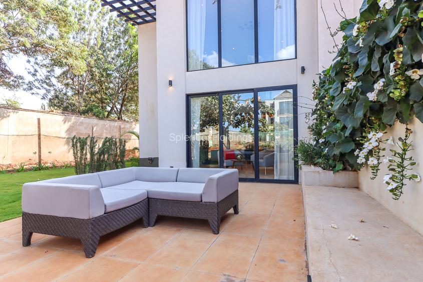 3 Bed Townhouse with En Suite in Runda