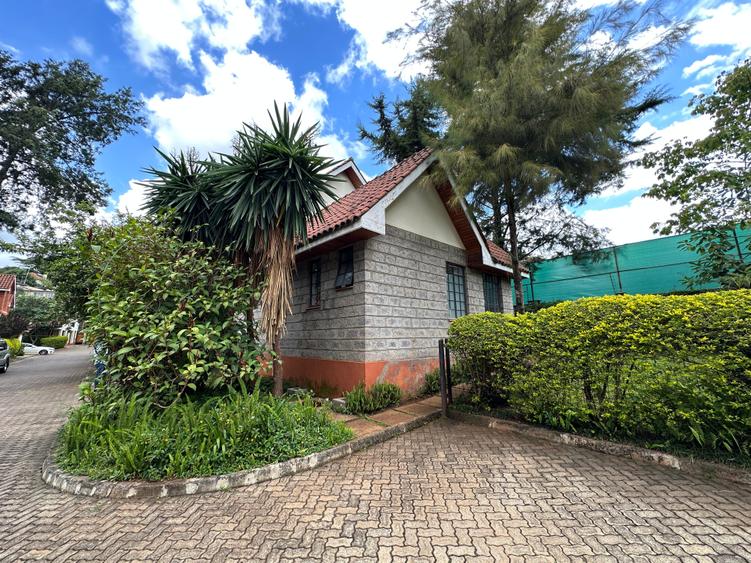 4 Bed Villa with En Suite at Lavington