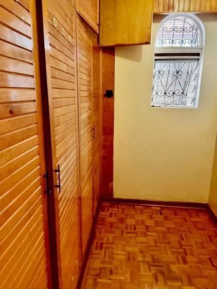 4 Bed House with En Suite at Thigiri - Aanzicht 6